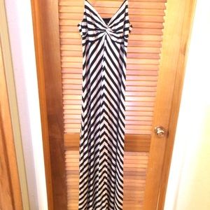Chevron pattern maxi dress